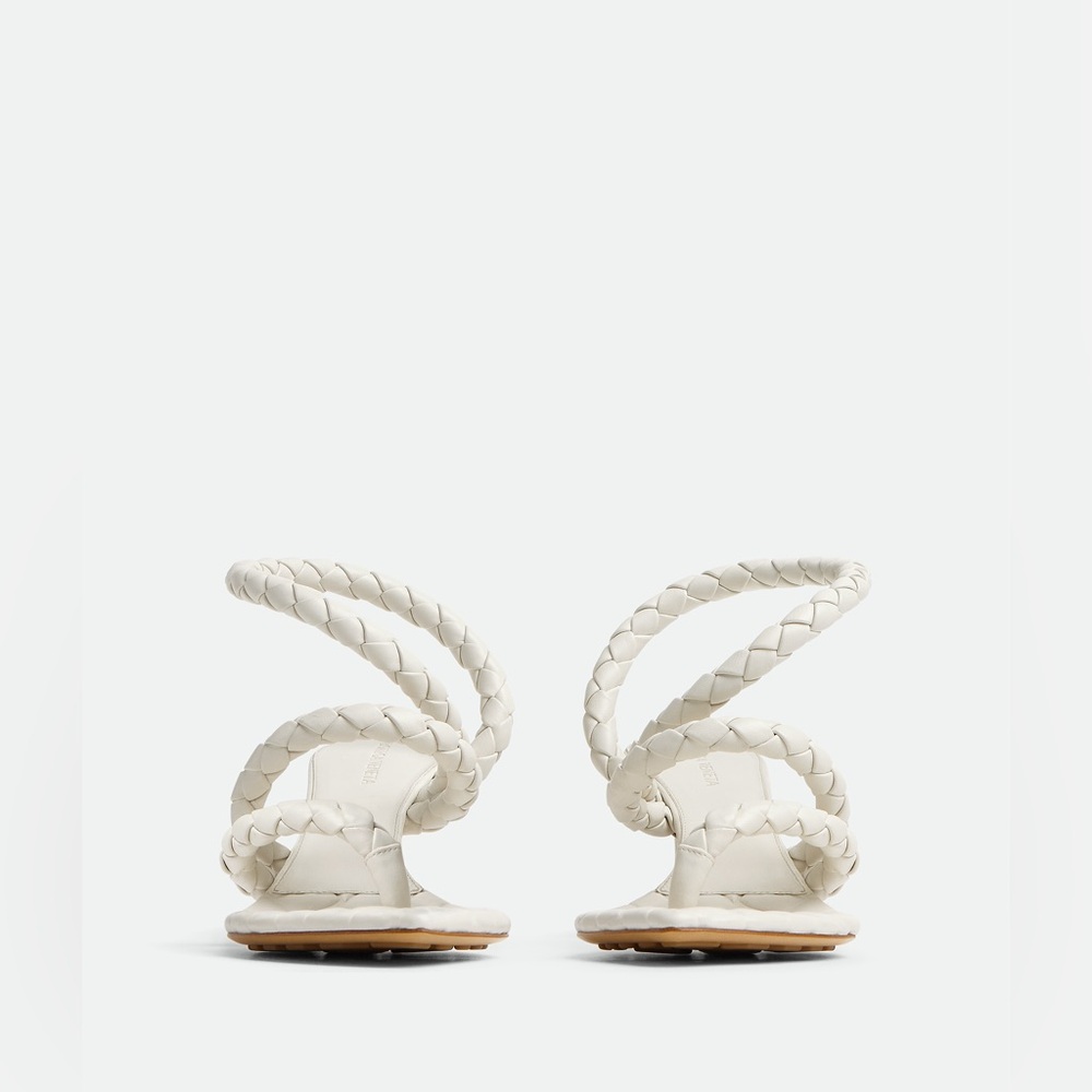 Leaf sandal